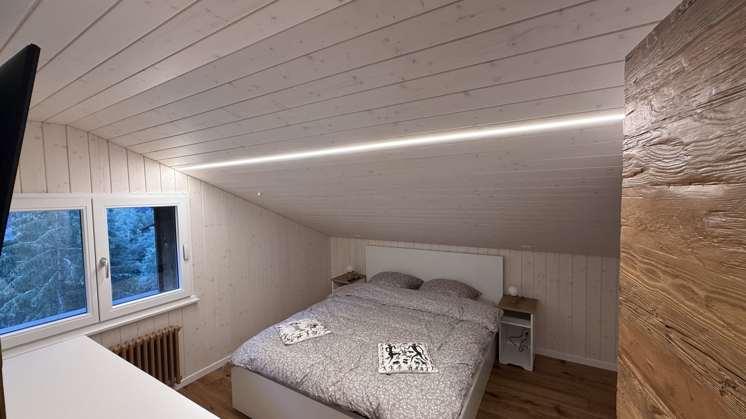Chambre avec lit double